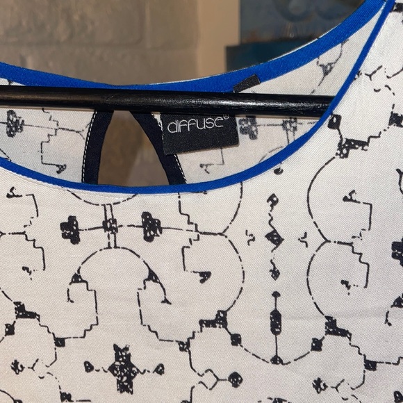 Diffuse size Small dress - Picture 4 of 4